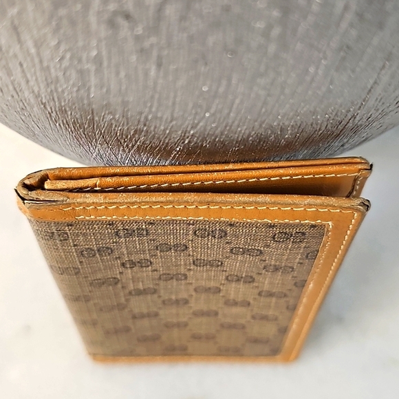 Gucci Monogram Wallet - Picture 12 of 13